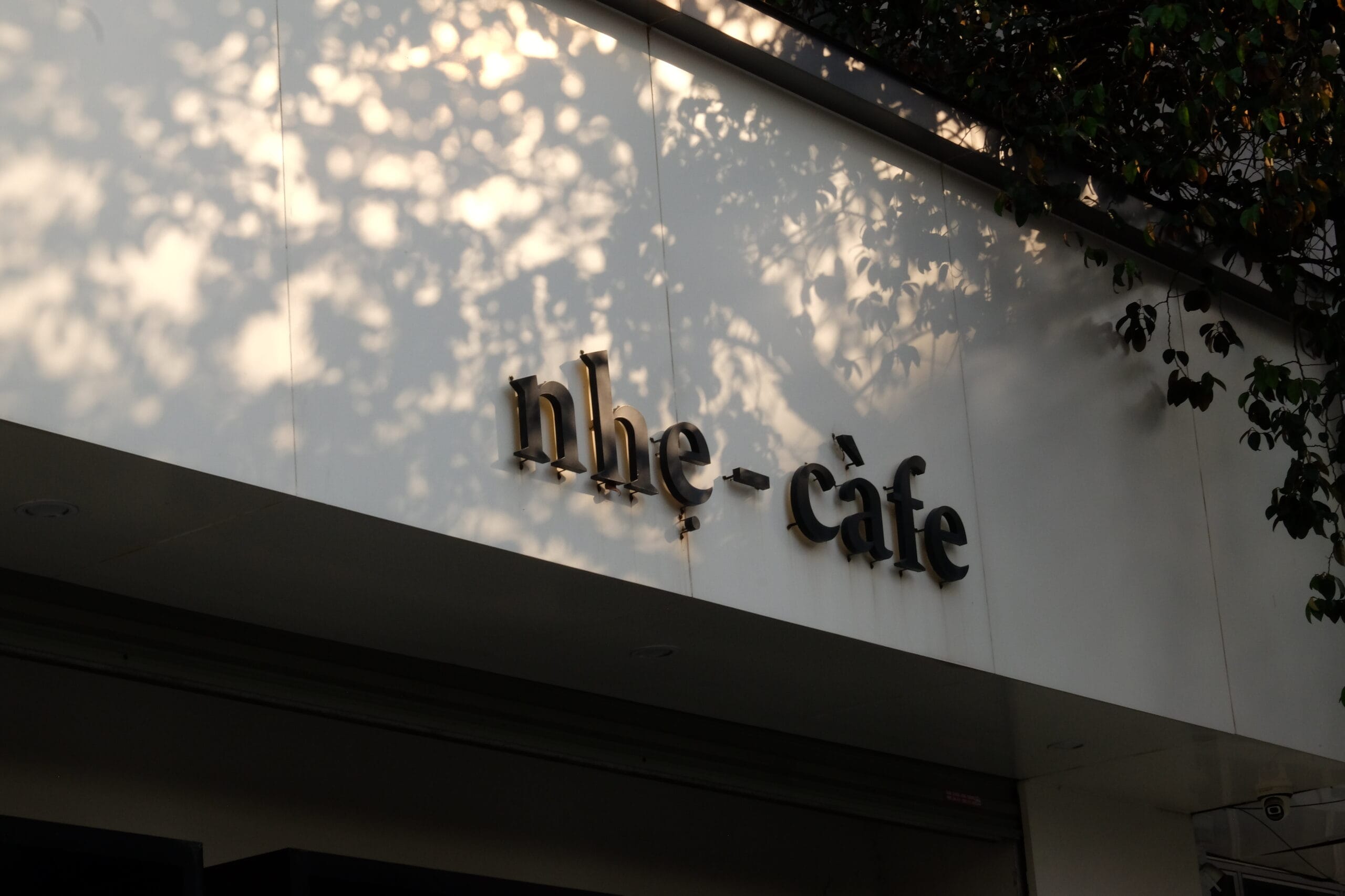 nhẹ Nguyễn Thị Lưu