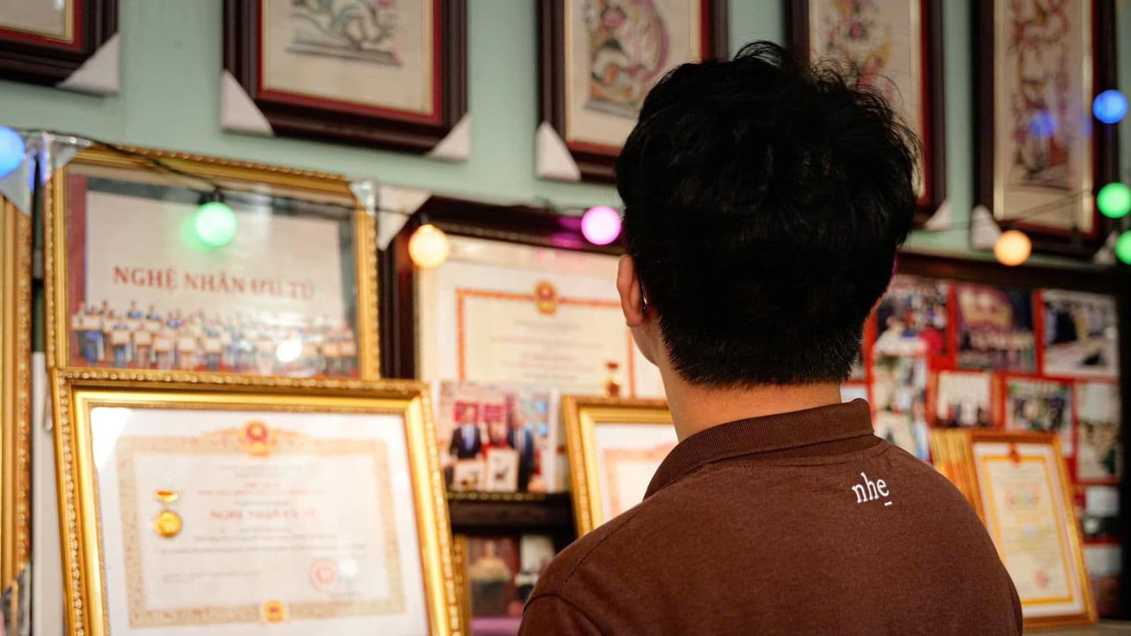 Về Làng Đông Hồ & Hành Trình Giữ Nghề Của Nghệ Nhân Tranh Dân Gian