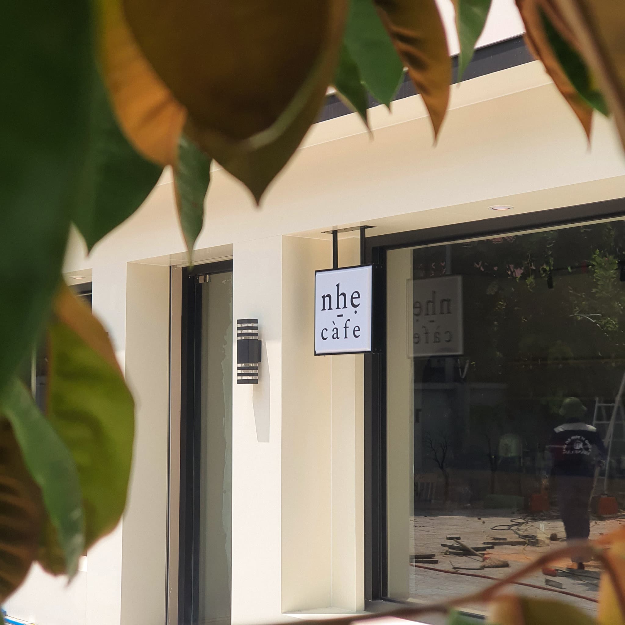 nhẹ Nguyễn Thị Lưu