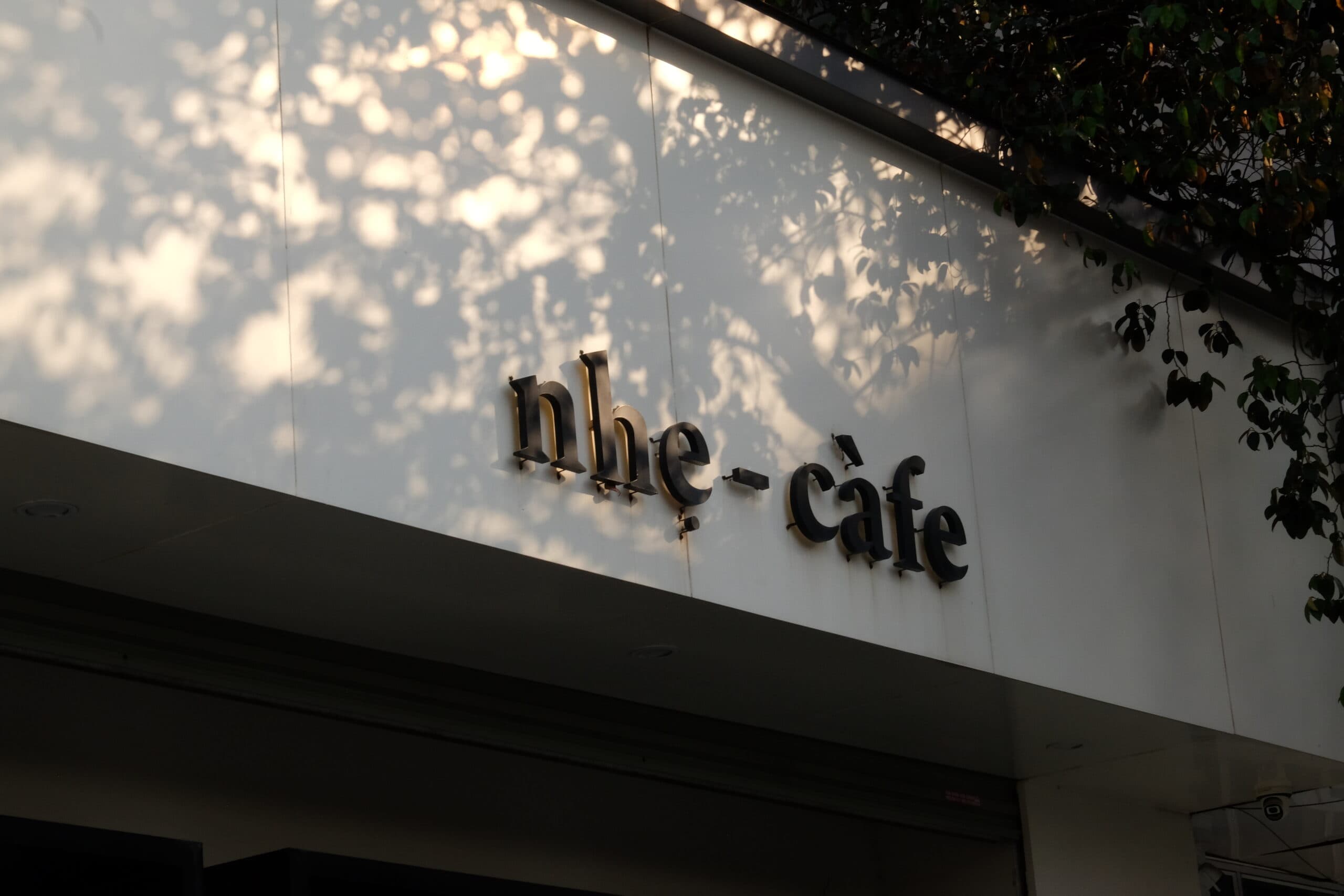 nhẹ Nguyễn Thị Lưu