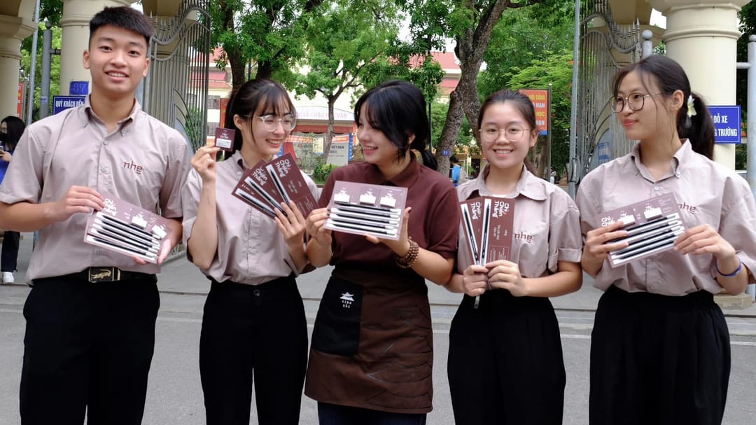 Nhẹ Cafe Tiếp Sức Mùa Thi Tốt Nghiệp THPT Năm 2024