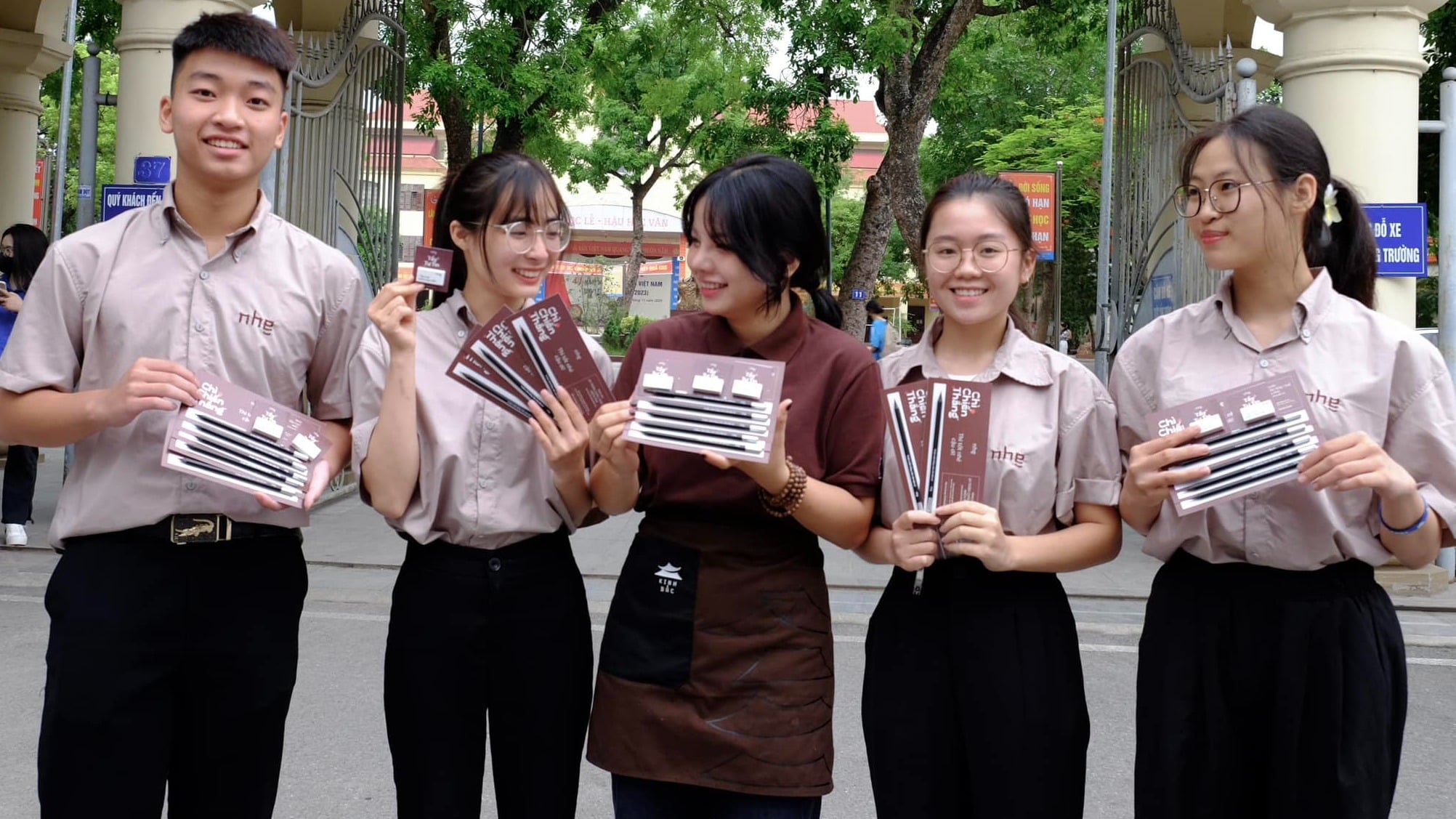 Nhẹ Cafe Tiếp Sức Mùa Thi Tốt Nghiệp THPT Năm 2024